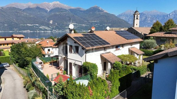 casa indipendente in vendita a Colico