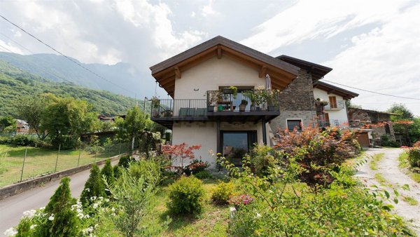 casa indipendente in vendita a Colico