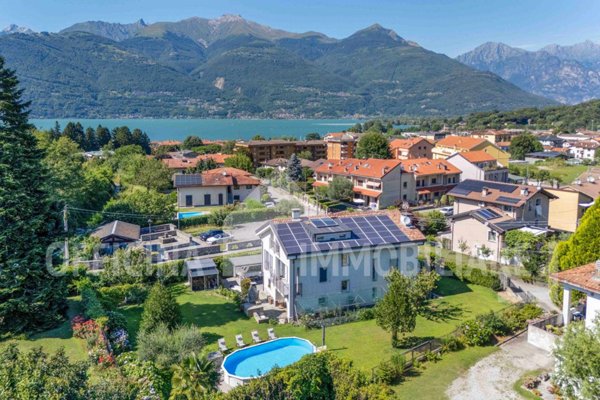 casa indipendente in vendita a Colico