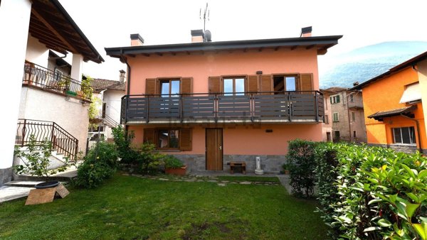 appartamento in vendita a Colico