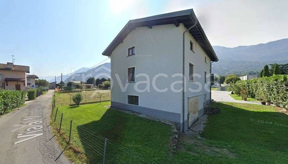 appartamento in vendita a Colico