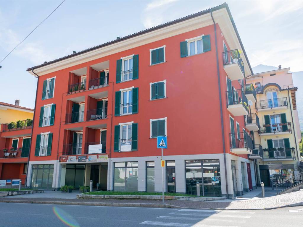 ufficio in vendita a Colico
