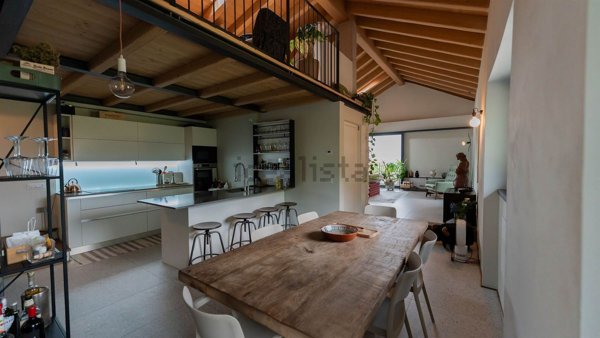casa indipendente in vendita a Colico