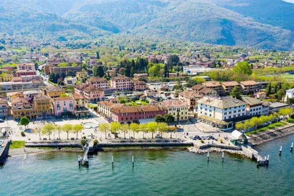 appartamento in vendita a Colico