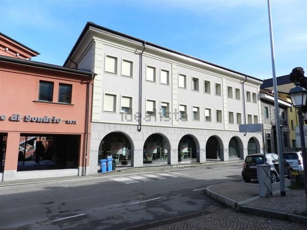 ufficio in vendita a Colico