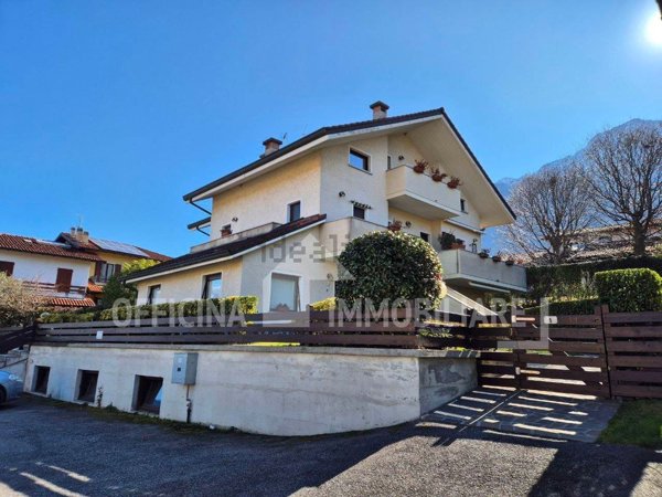 appartamento in vendita a Colico