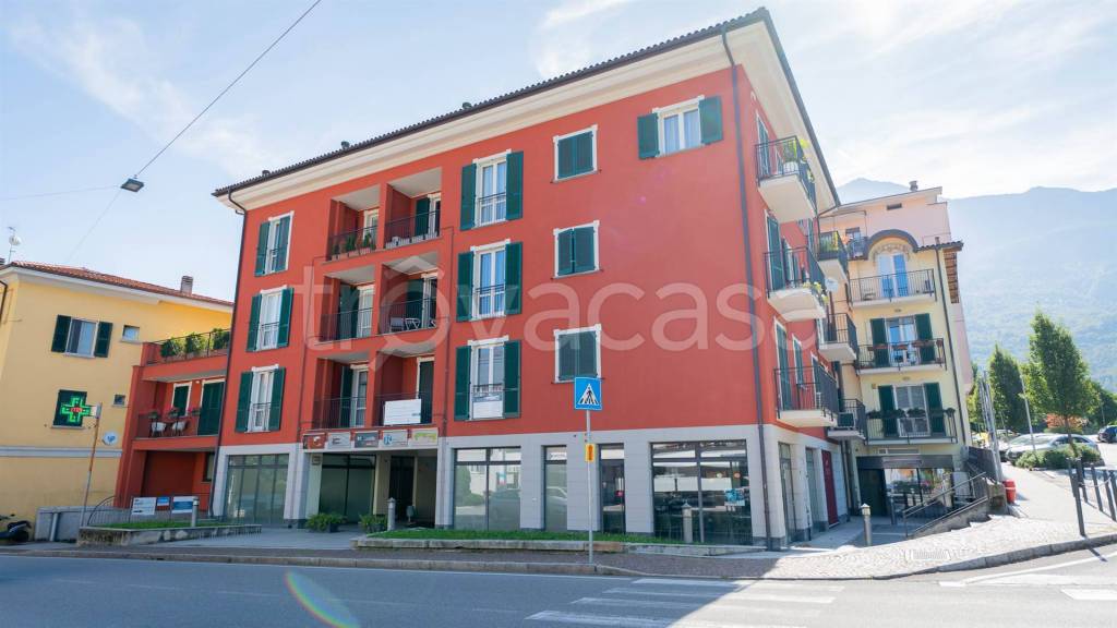 appartamento in vendita a Colico