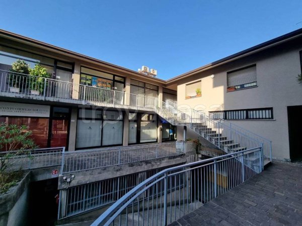 appartamento in vendita a Colico in zona Olgiasca