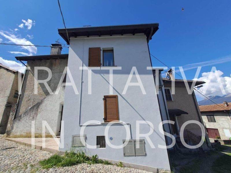 appartamento in vendita a Colico