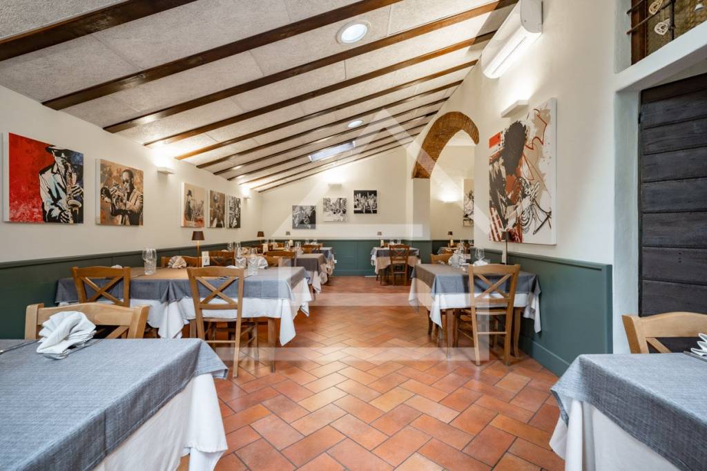 negozio in vendita a Colico