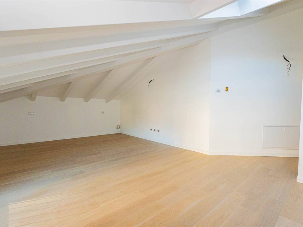 appartamento in vendita a Colico