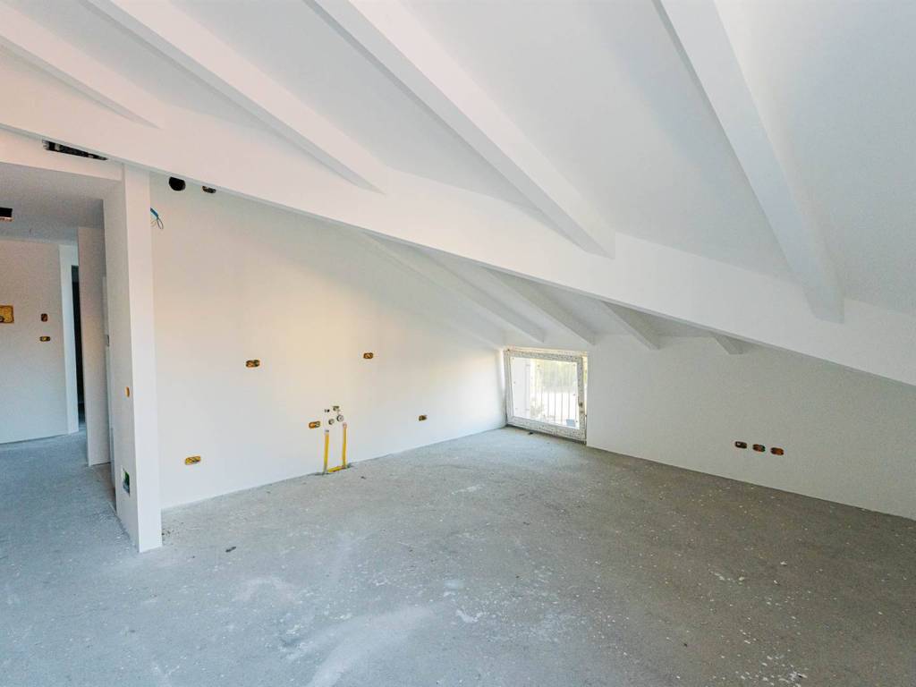 appartamento in vendita a Colico