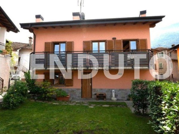 casa indipendente in vendita a Colico