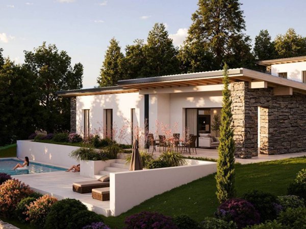 casa indipendente in vendita a Colico