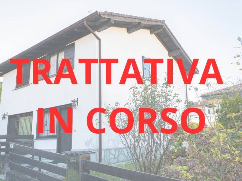 casa indipendente in vendita a Colico