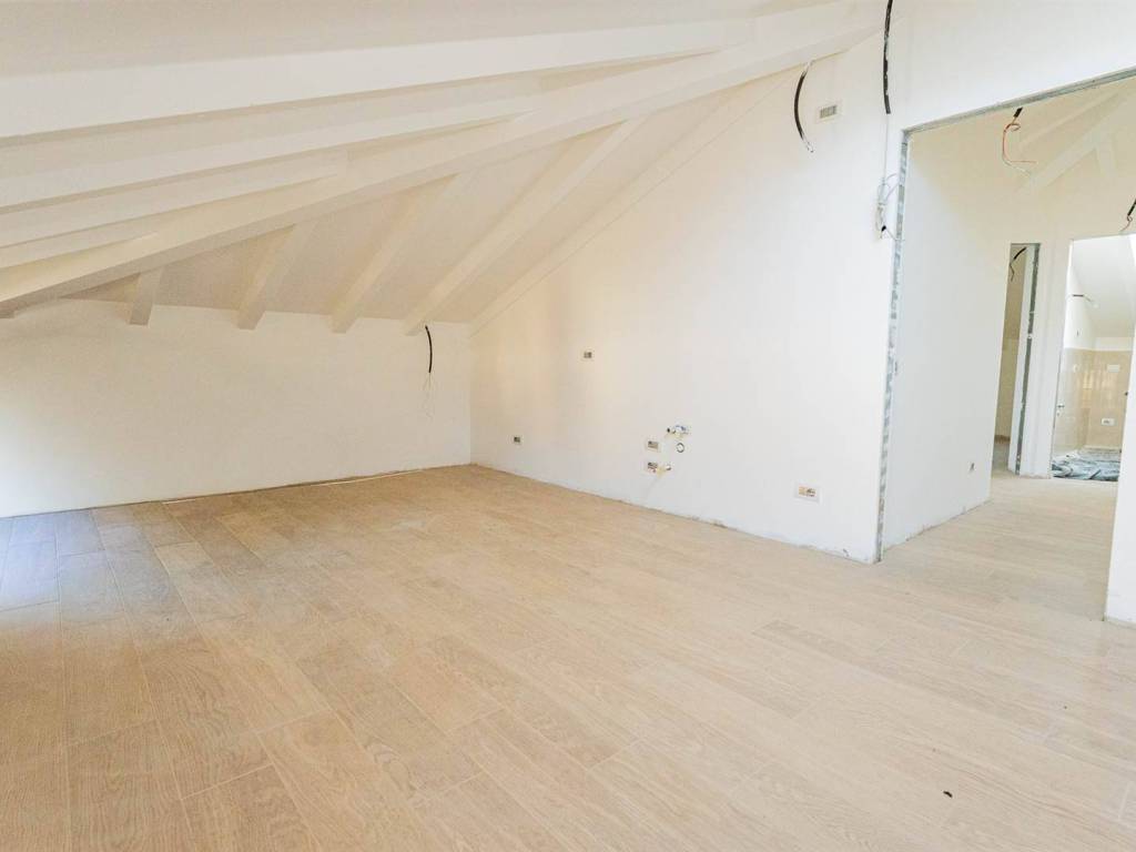 appartamento in vendita a Colico