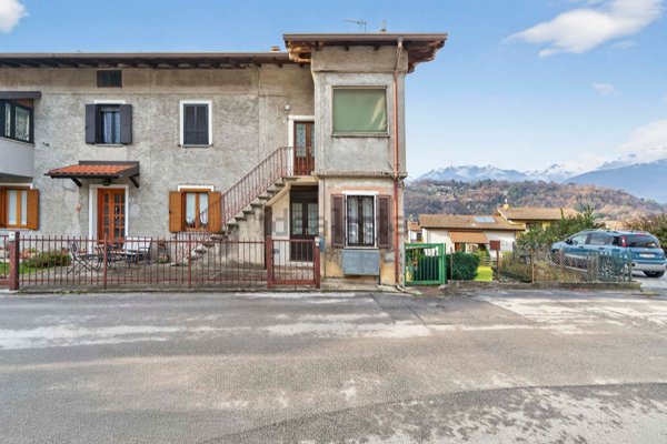appartamento in vendita a Colico