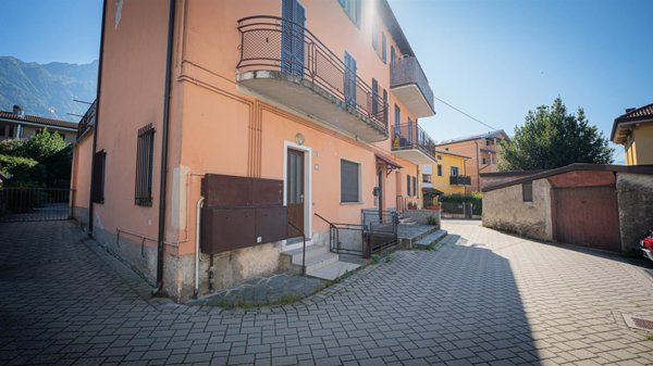 appartamento in vendita a Colico
