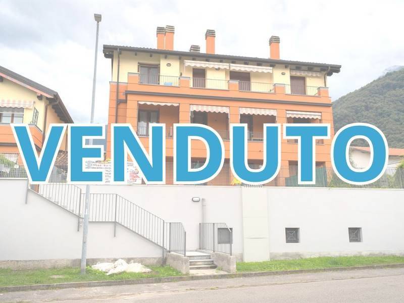 appartamento in vendita a Colico
