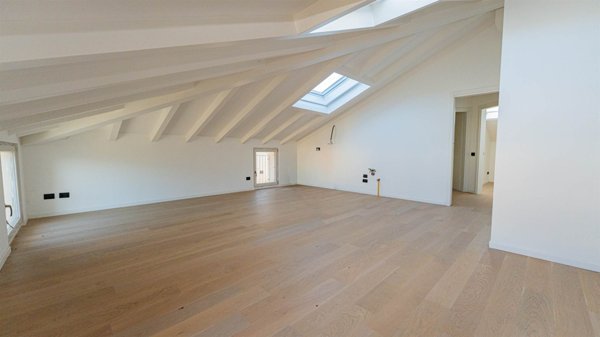 appartamento in vendita a Colico