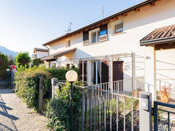 casa indipendente in vendita a Colico