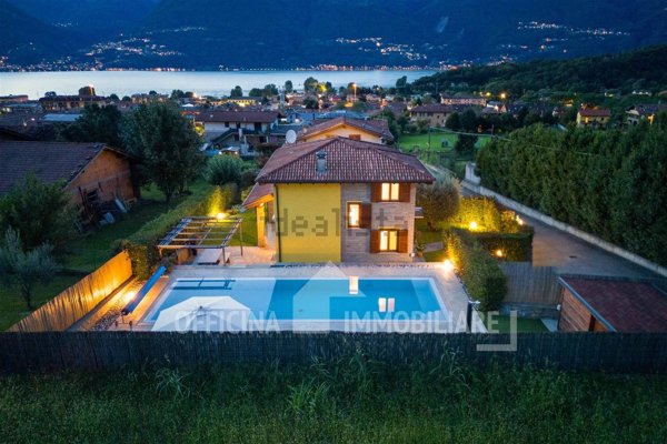 casa indipendente in vendita a Colico
