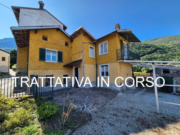 casa indipendente in vendita a Colico in zona Olgiasca