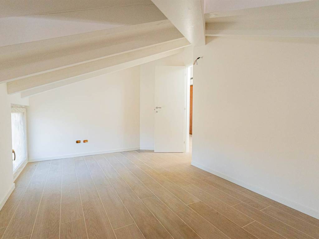 appartamento in vendita a Colico