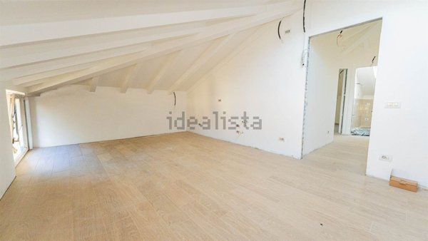 appartamento in vendita a Colico