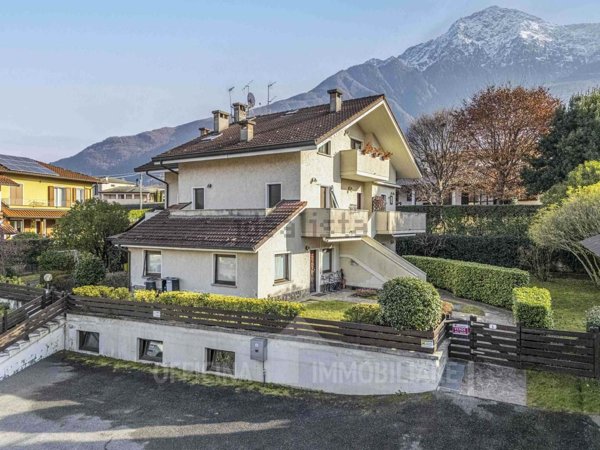 appartamento in vendita a Colico