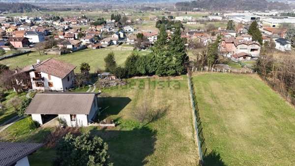 terreno edificabile in vendita a Colico in zona Curcio