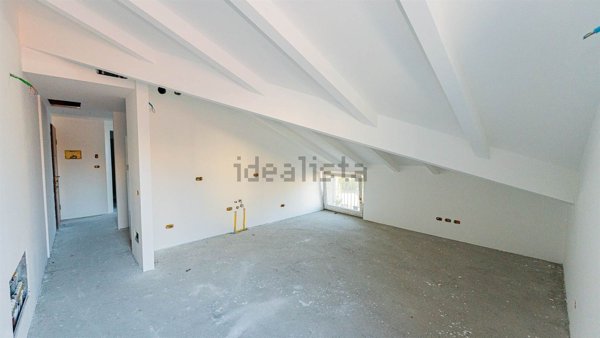 appartamento in vendita a Colico