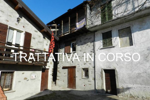 casa indipendente in vendita a Colico in zona Olgiasca