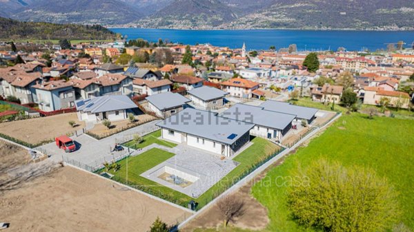 casa indipendente in vendita a Colico