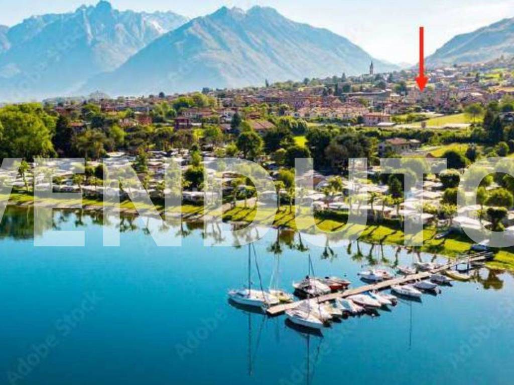 terreno edificabile in vendita a Colico