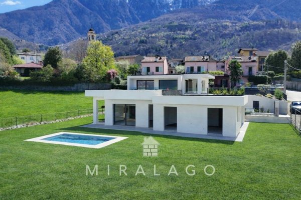 casa indipendente in vendita a Colico