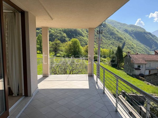 appartamento in vendita a Colico