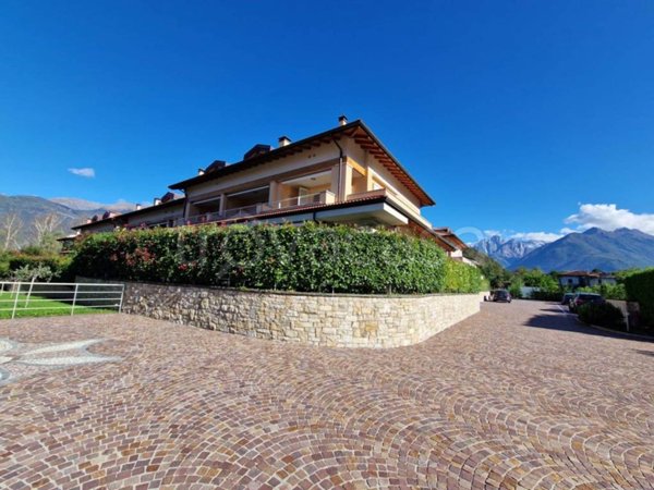 appartamento in vendita a Colico