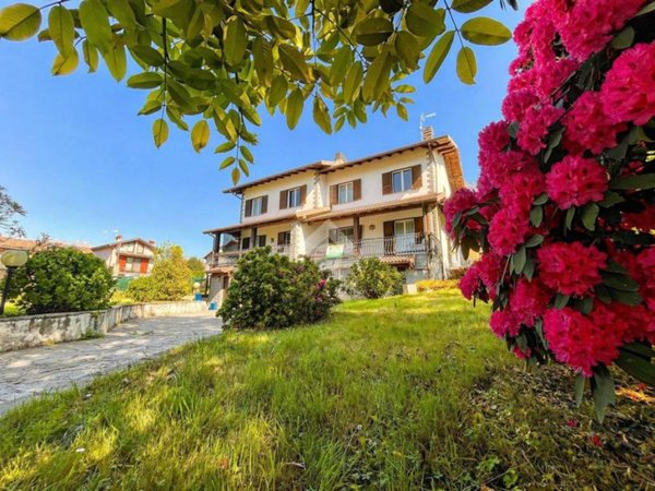 casa indipendente in vendita a Colico