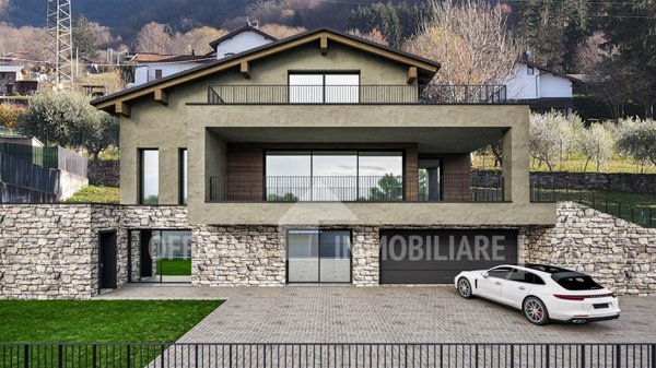 casa indipendente in vendita a Colico