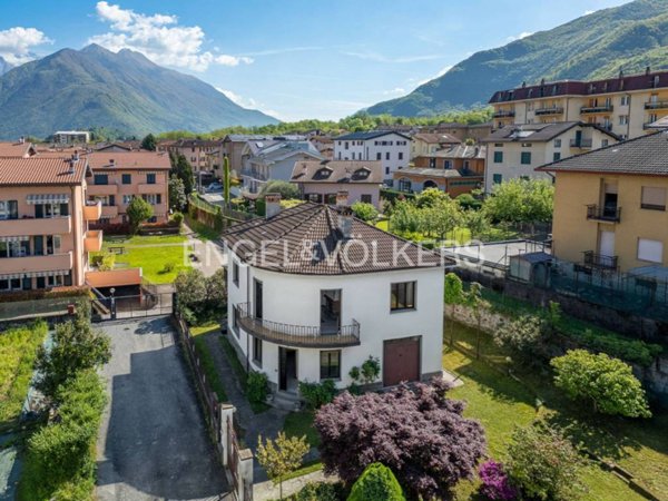 casa indipendente in vendita a Colico