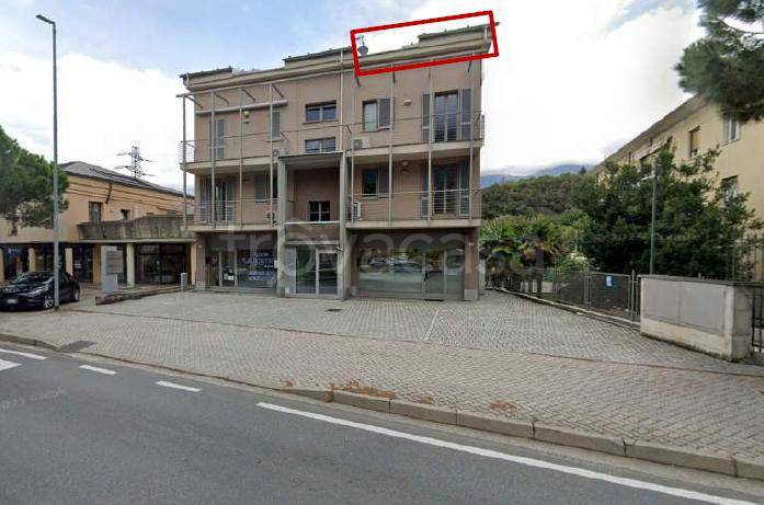 appartamento in vendita a Colico in zona Villatico