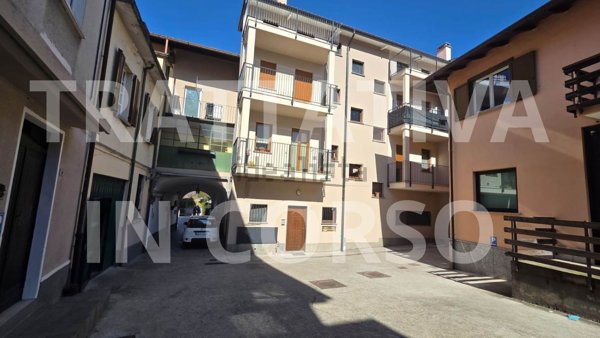 appartamento in vendita a Colico in zona Villatico