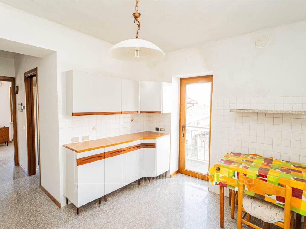 casa semindipendente in vendita a Colico