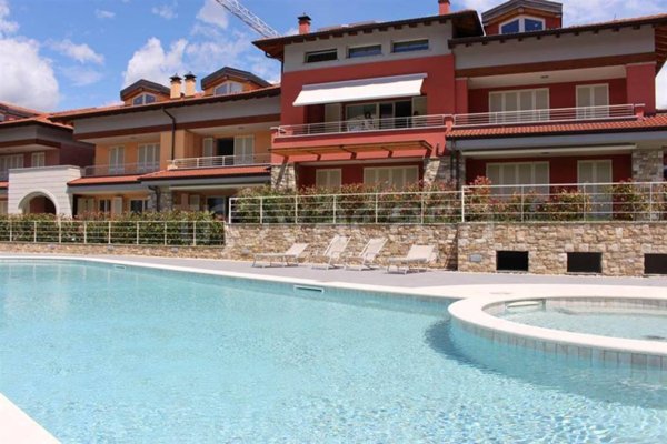 appartamento in vendita a Colico