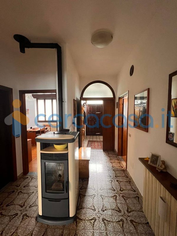 casa indipendente in vendita a Colico in zona Curcio
