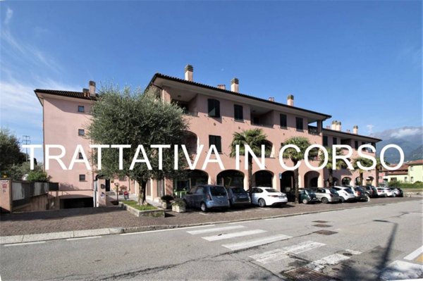 appartamento in vendita a Colico in zona Villatico