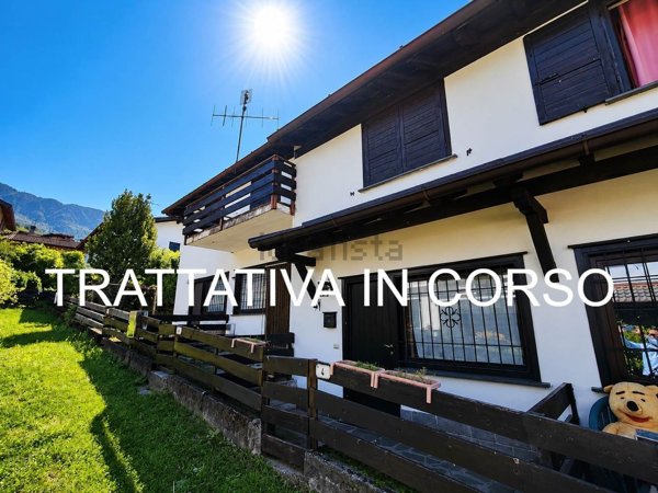 casa semindipendente in vendita a Colico in zona Curcio