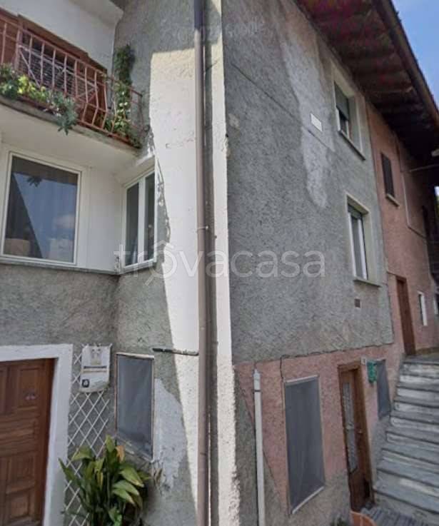 appartamento in vendita a Colico in zona Curcio