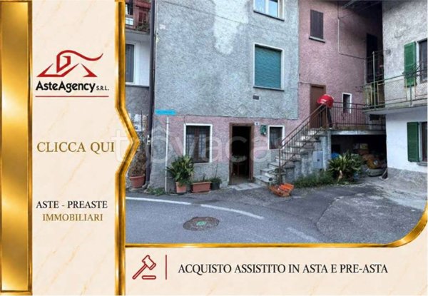 casa indipendente in vendita a Colico in zona Curcio